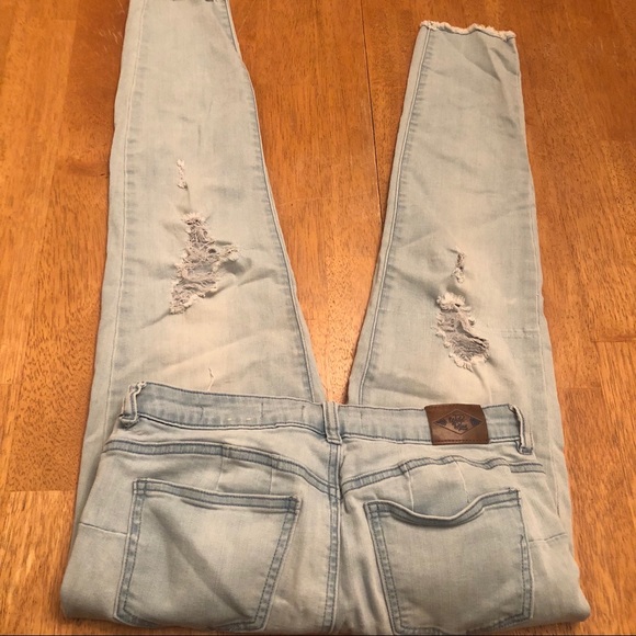 Wild Blue light wash deconstructed denim jeans 7 - Picture 2 of 7